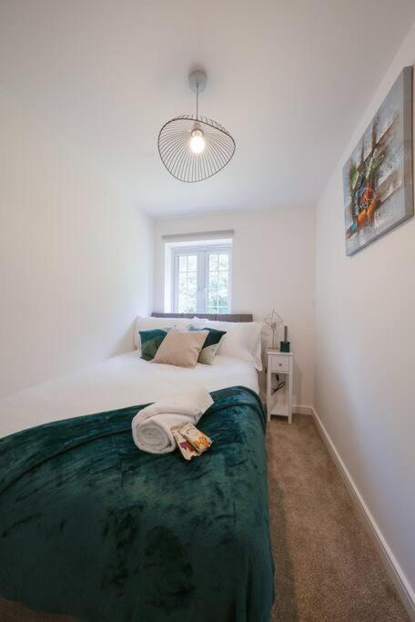 Stylish 2-Bed Home - For Company Contractor And Leisure Stays - Nec, Airport, Hs2, Contractors, Resort World Birmingham Ngoại thất bức ảnh